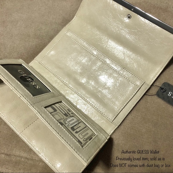 πHost Pickπ Wallet: NEW GUESS Wallet, Cream π Bundle Me! - Picture 6 of 7